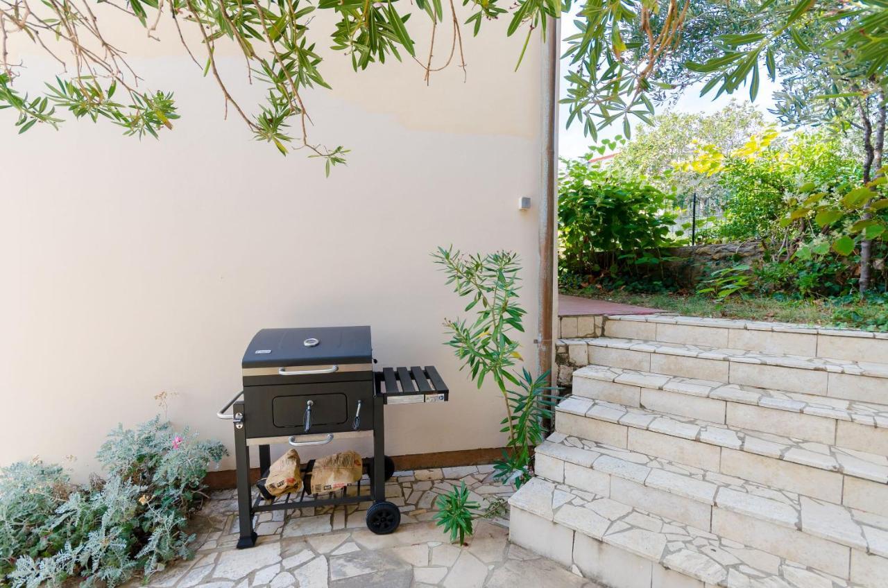 לופאר Apartments Sime מראה חיצוני תמונה