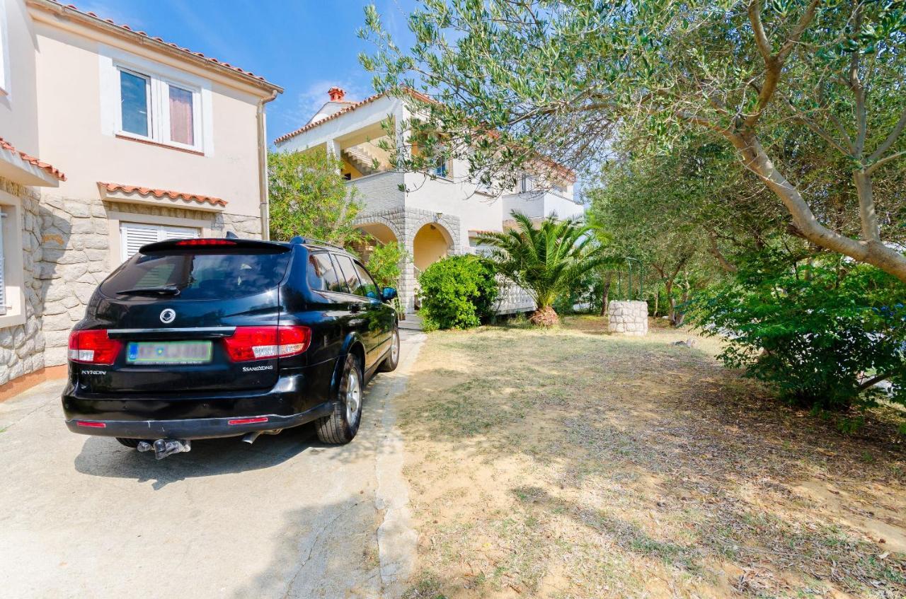 לופאר Apartments Sime מראה חיצוני תמונה