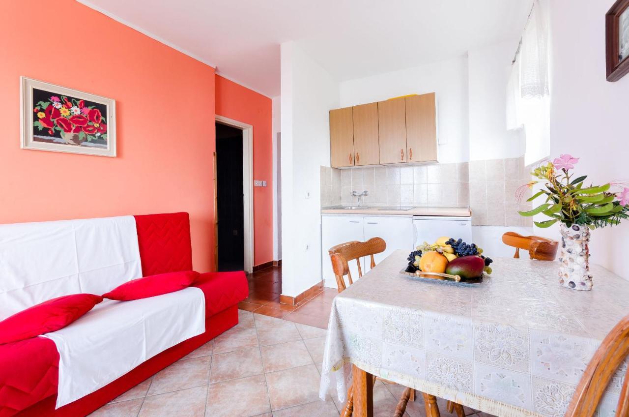 לופאר Apartments Sime חדר תמונה